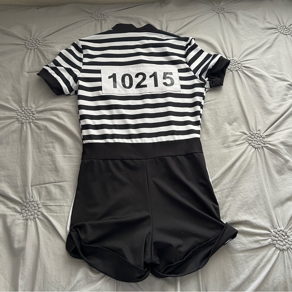 Criminal Halloween Costume - Picture 2 of 3